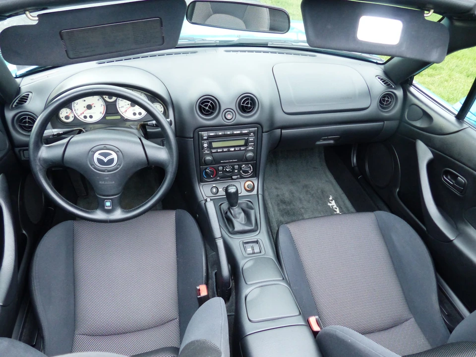 2003 Mazda NB MX-5 Miata - Image 23 of 31