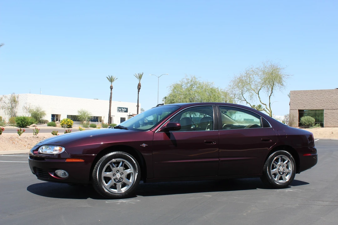 2003 Oldsmobile Aurora - Image 2 of 31