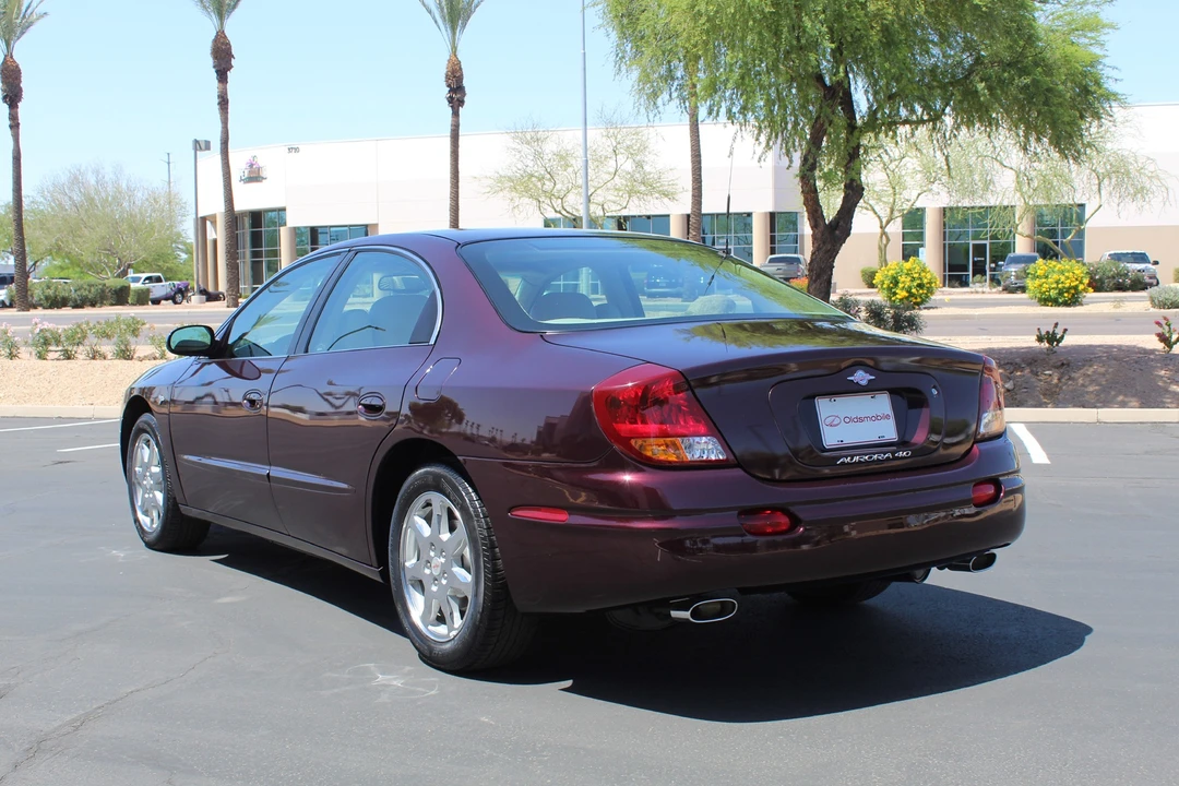 2003 Oldsmobile Aurora - Image 22 of 31