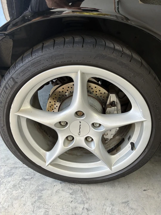 2003 Porsche 996 Carrera 4 - Image 17 of 31