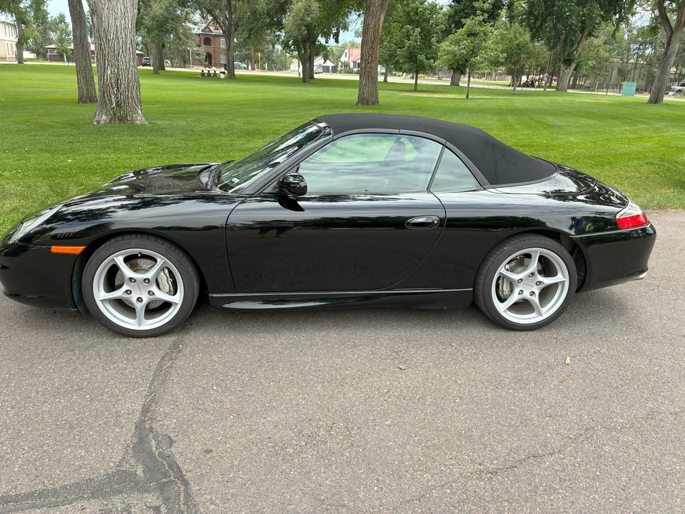 2003 Porsche 996 Carrera 4 - Image 10 of 31