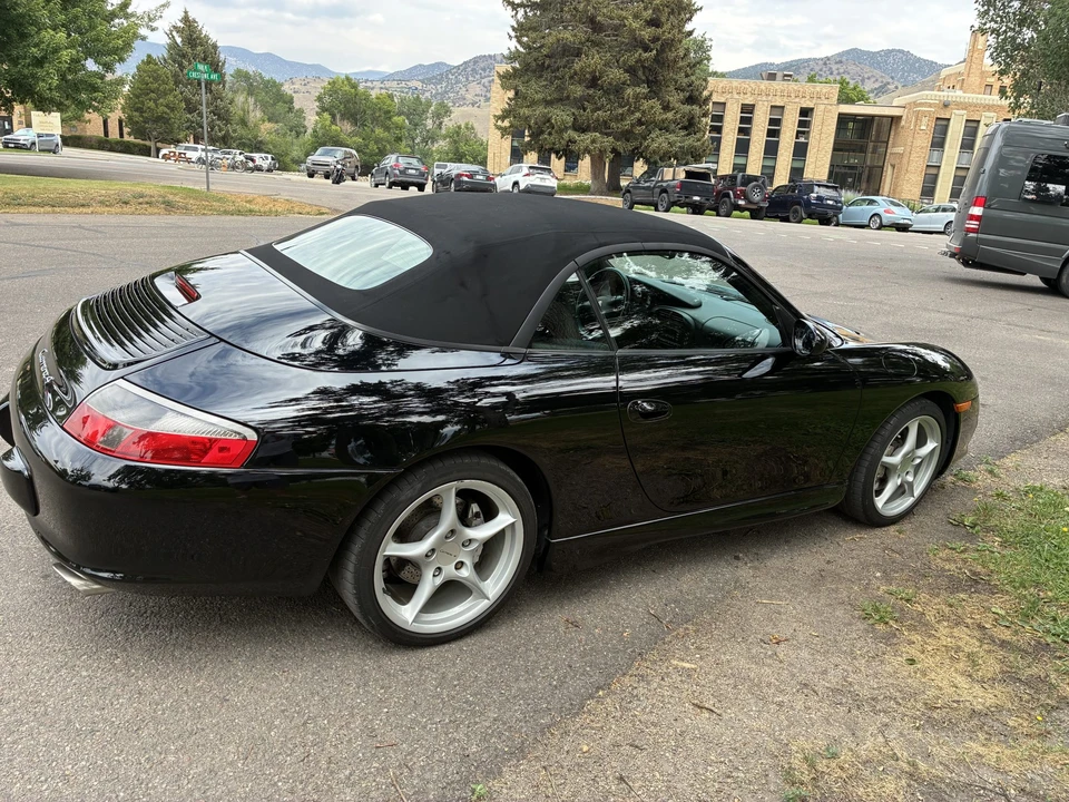 2003 Porsche 996 Carrera 4 - Image 11 of 31