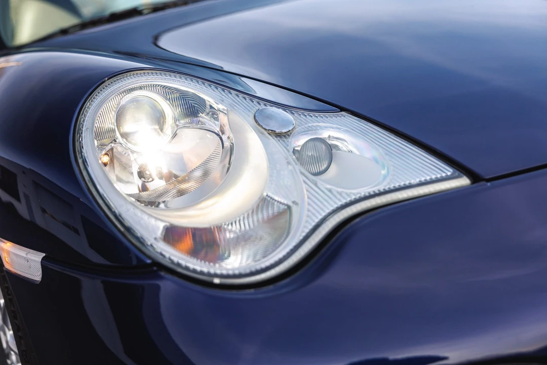 2003 Porsche 996 Carrera 4S - Image 26 of 31