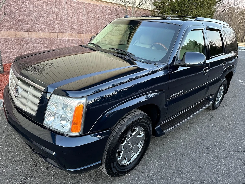 2004 Cadillac Escalade & EXT 2nd Gen - Image 28 of 31