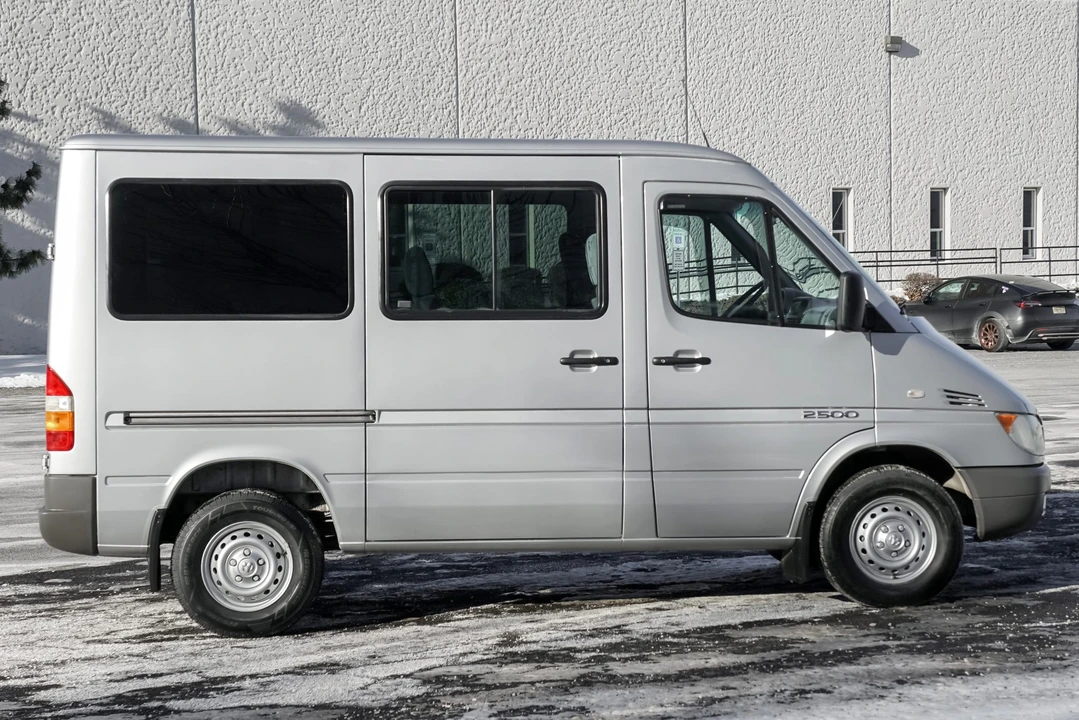 2004 Mercedes-Benz T1N Sprinter - Image 7 of 31