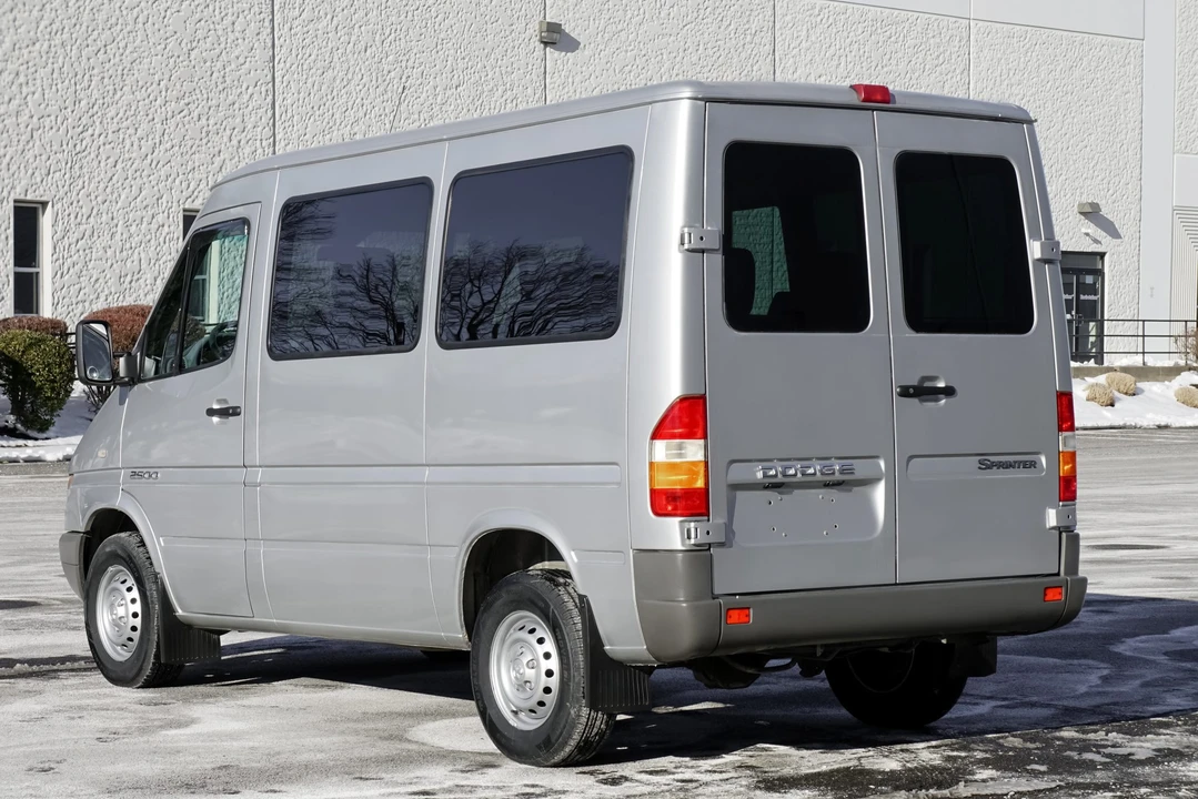 2004 Mercedes-Benz T1N Sprinter - Image 14 of 31