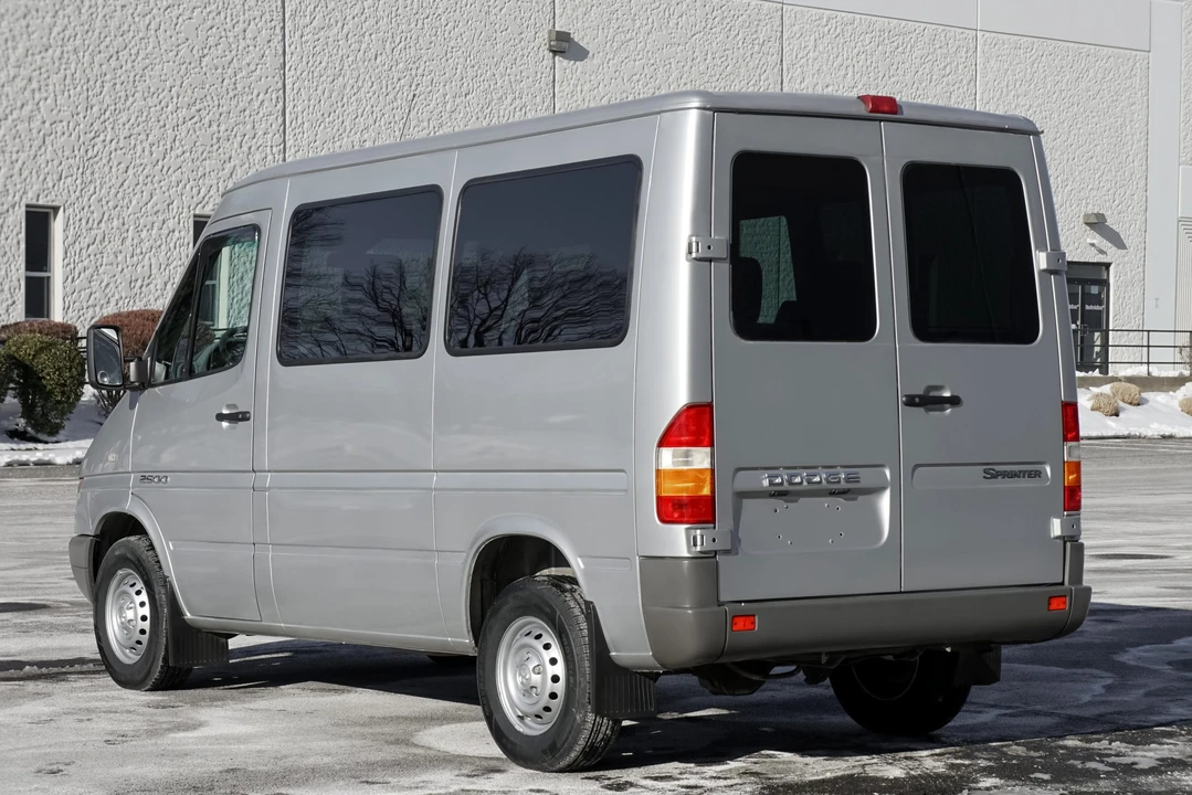 2004 Mercedes-Benz T1N Sprinter - Image 15 of 31
