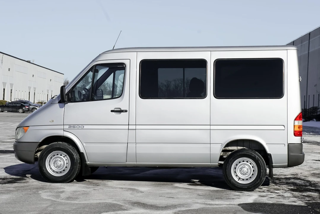 2004 Mercedes-Benz T1N Sprinter - Image 16 of 31