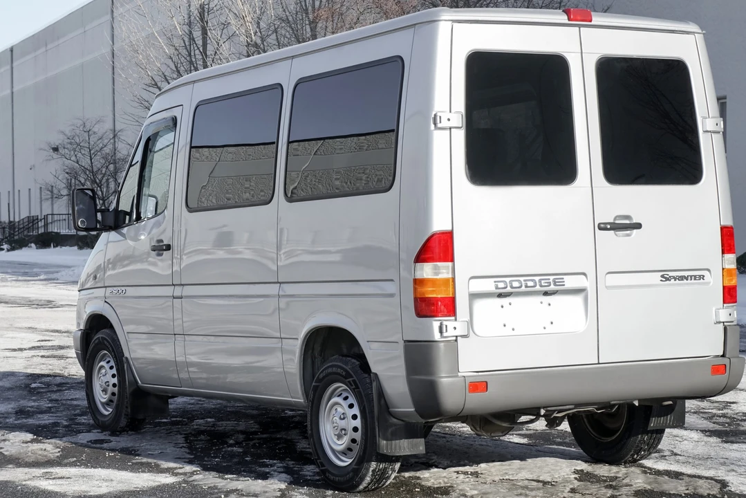 2004 Mercedes-Benz T1N Sprinter - Image 11 of 31