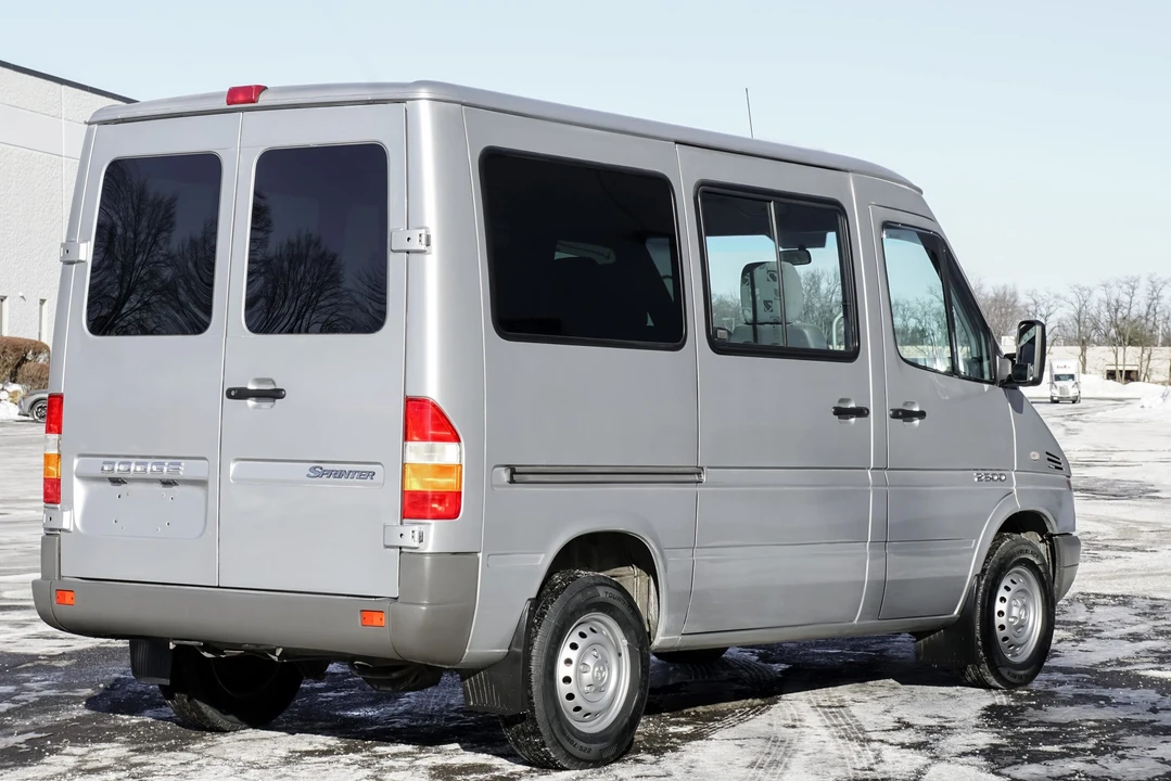 2004 Mercedes-Benz T1N Sprinter - Image 8 of 31