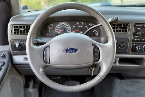 2004 Ford Super Duty 1st Gen - Image 5 of 8