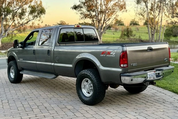 2004 Ford Super Duty 1st Gen - Image 2 of 8