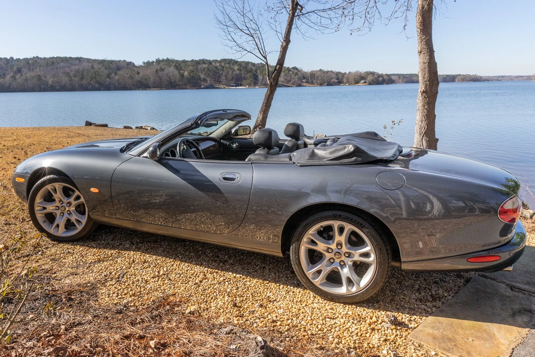 2004 Jaguar X100 XK8 - Image 12 of 31