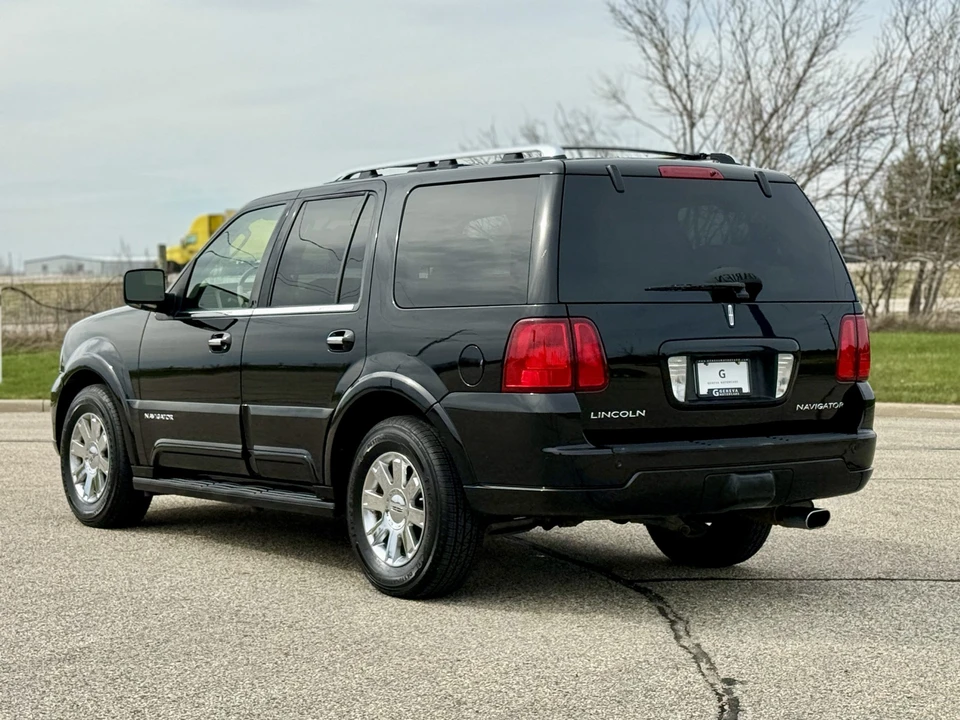 2004 Lincoln Navigator 2nd Gen - Image 11 of 31
