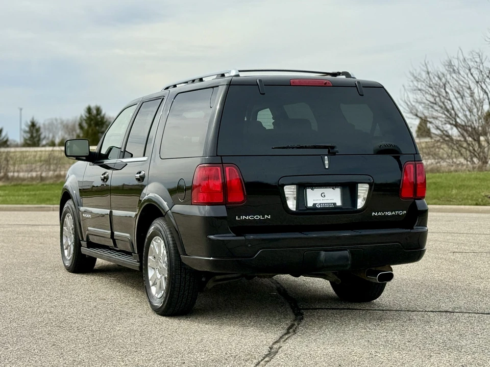 2004 Lincoln Navigator 2nd Gen - Image 13 of 31