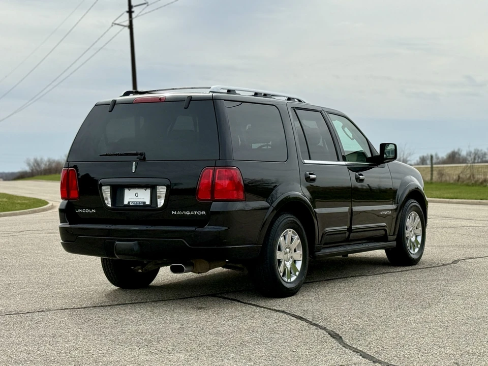 2004 Lincoln Navigator 2nd Gen - Image 15 of 31