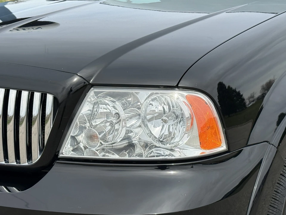 2004 Lincoln Navigator 2nd Gen - Image 20 of 31