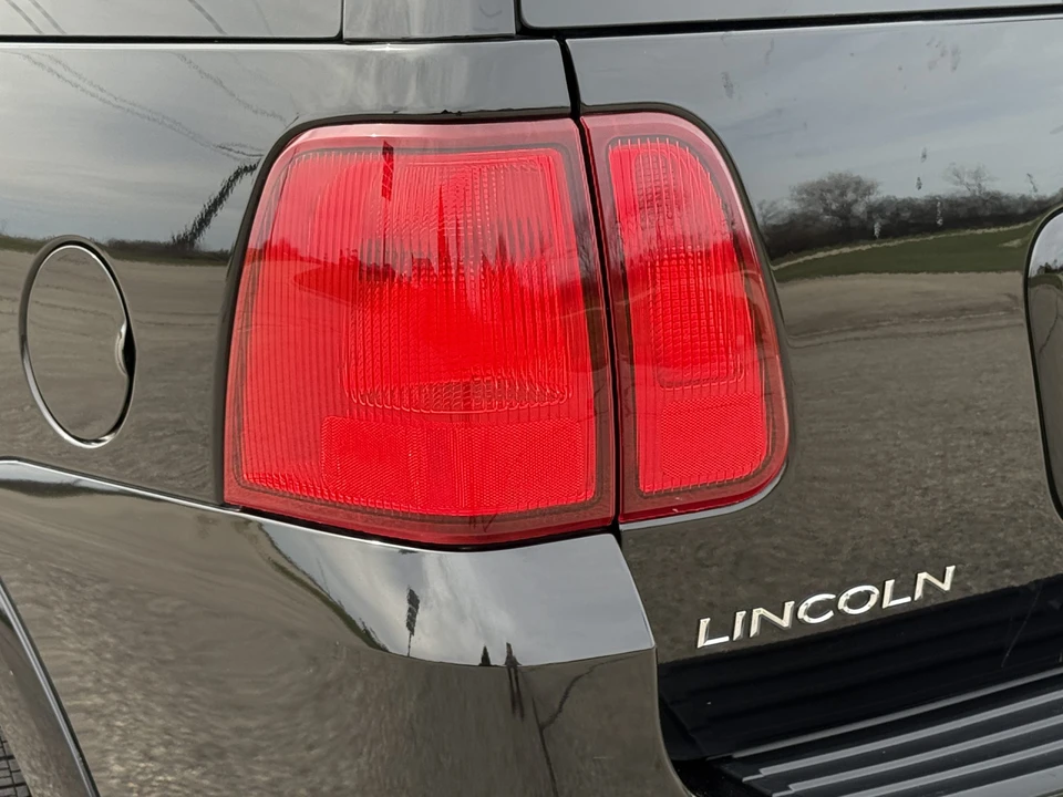 2004 Lincoln Navigator 2nd Gen - Image 29 of 31