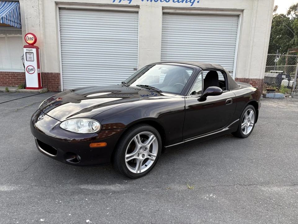 2004 Mazda NB MX-5 Miata - Image 17 of 31