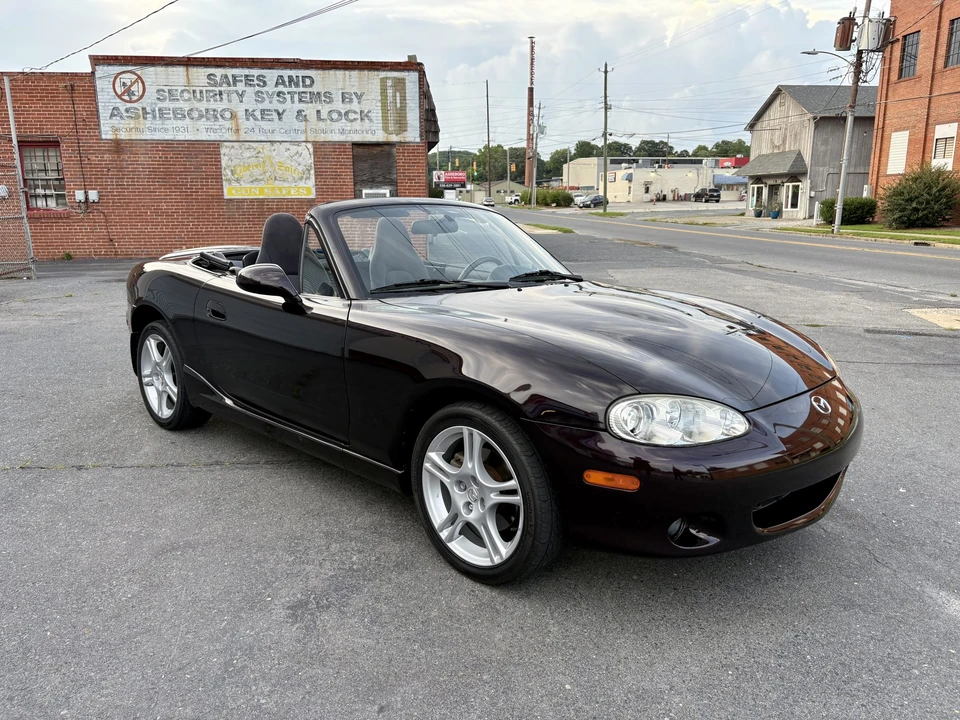 2004 Mazda NB MX-5 Miata - Image 8 of 31