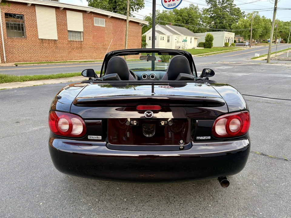 2004 Mazda NB MX-5 Miata - Image 5 of 31
