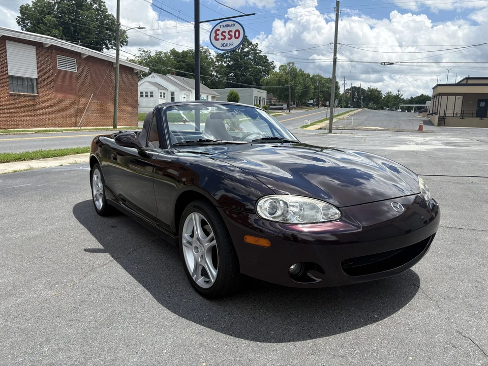 2004 Mazda NB MX-5 Miata - Image 9 of 31