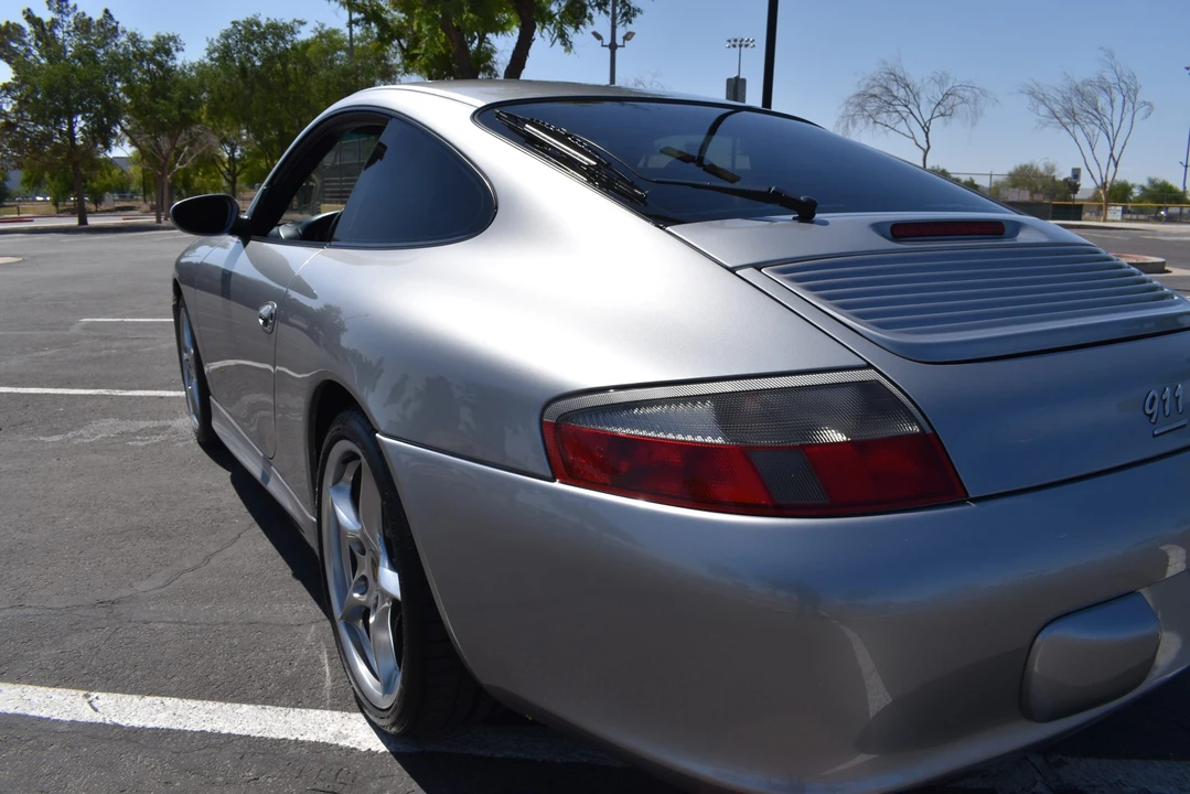 2004 Porsche 996 Carrera - Image 24 of 31