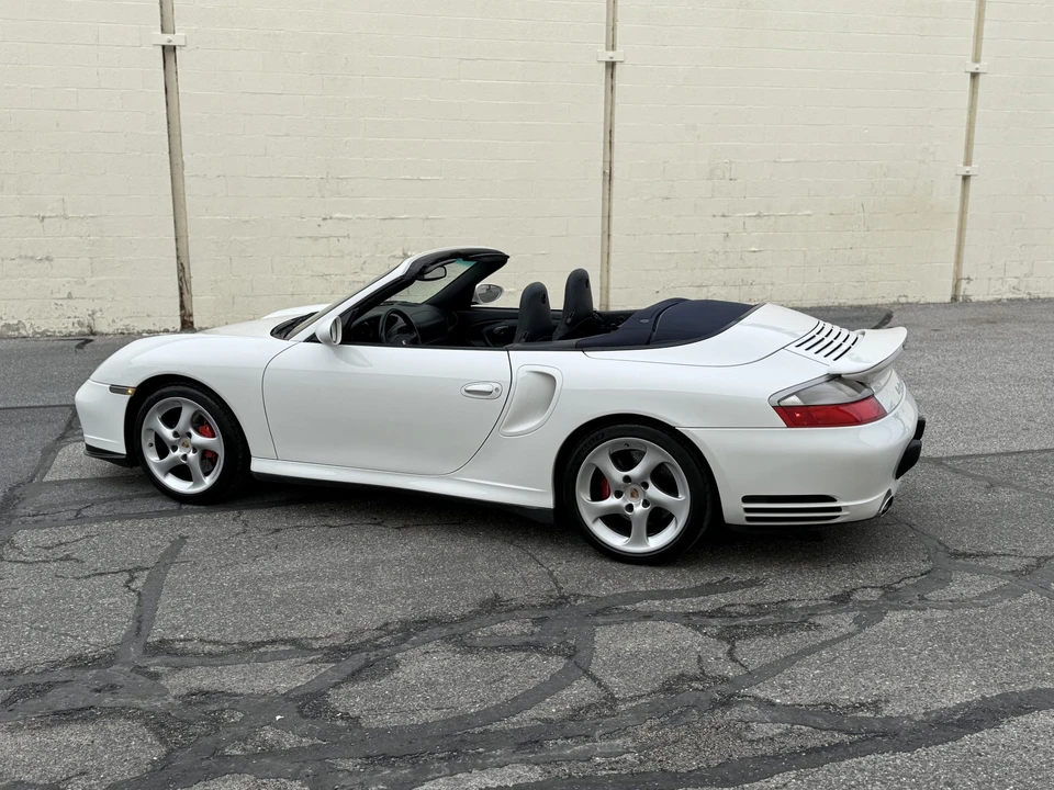 2004 Porsche 996 Turbo - Image 15 of 31