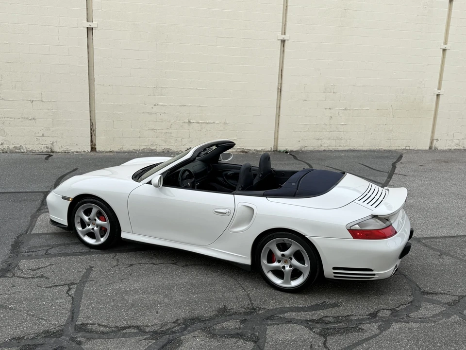 2004 Porsche 996 Turbo - Image 16 of 31