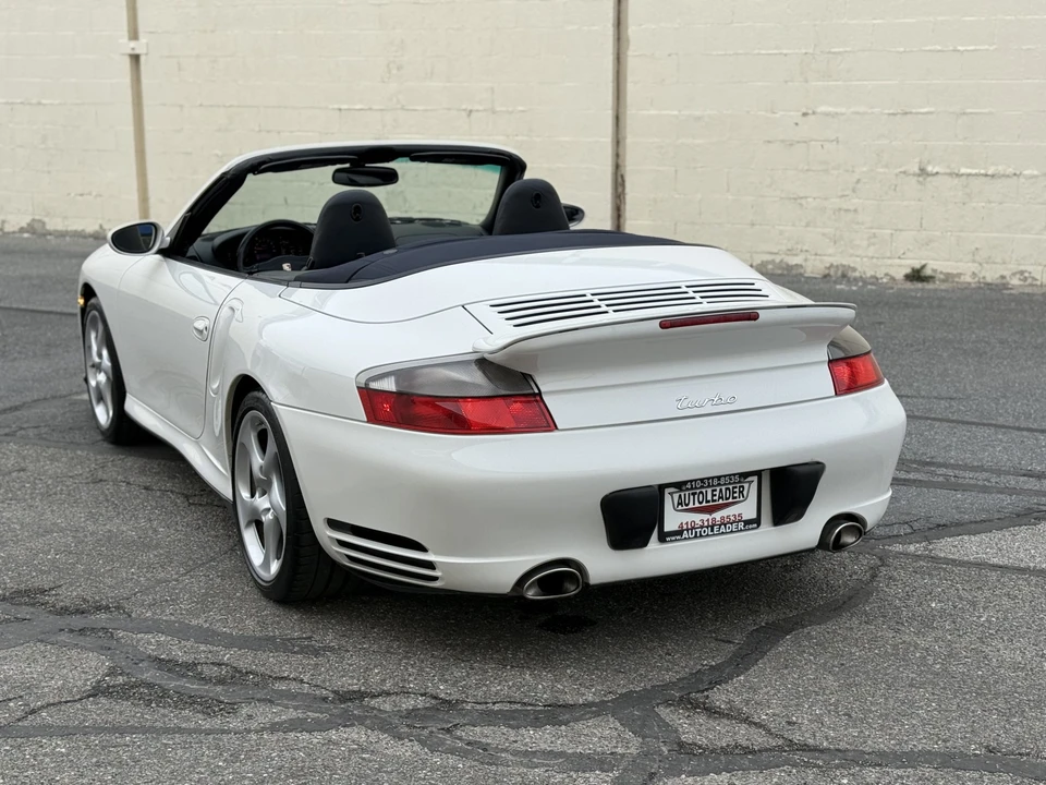 2004 Porsche 996 Turbo - Image 12 of 31