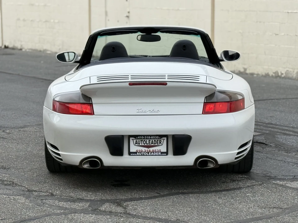2004 Porsche 996 Turbo - Image 11 of 31