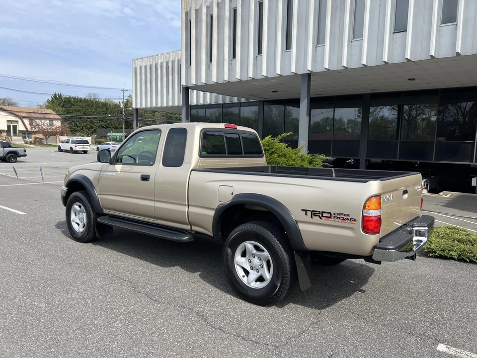 2004 Toyota Tacoma 1st Gen - Image 9 of 31