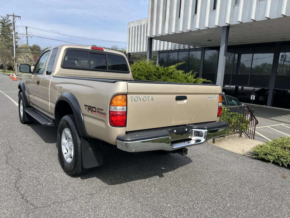 2004 Toyota Tacoma 1st Gen - Image 11 of 31