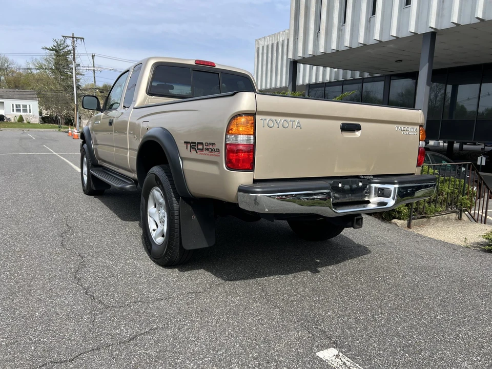 2004 Toyota Tacoma 1st Gen - Image 12 of 31