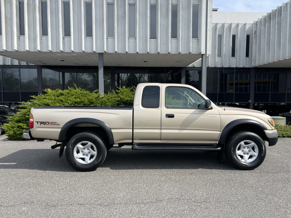 2004 Toyota Tacoma 1st Gen - Image 24 of 31
