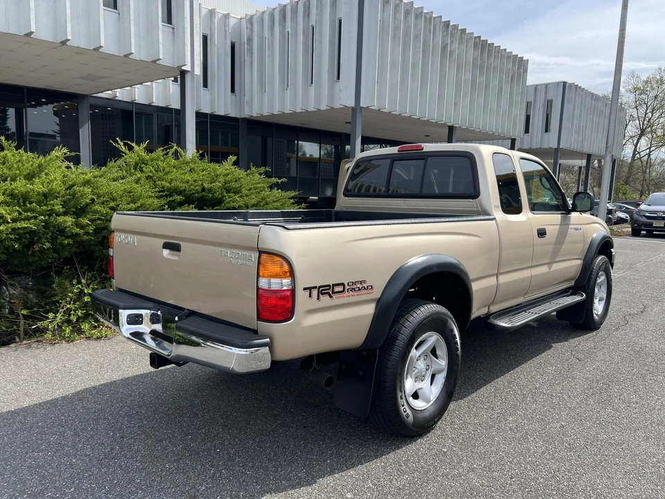 2004 Toyota Tacoma 1st Gen - Image 18 of 31
