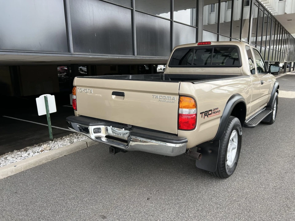 2004 Toyota Tacoma 1st Gen - Image 16 of 31