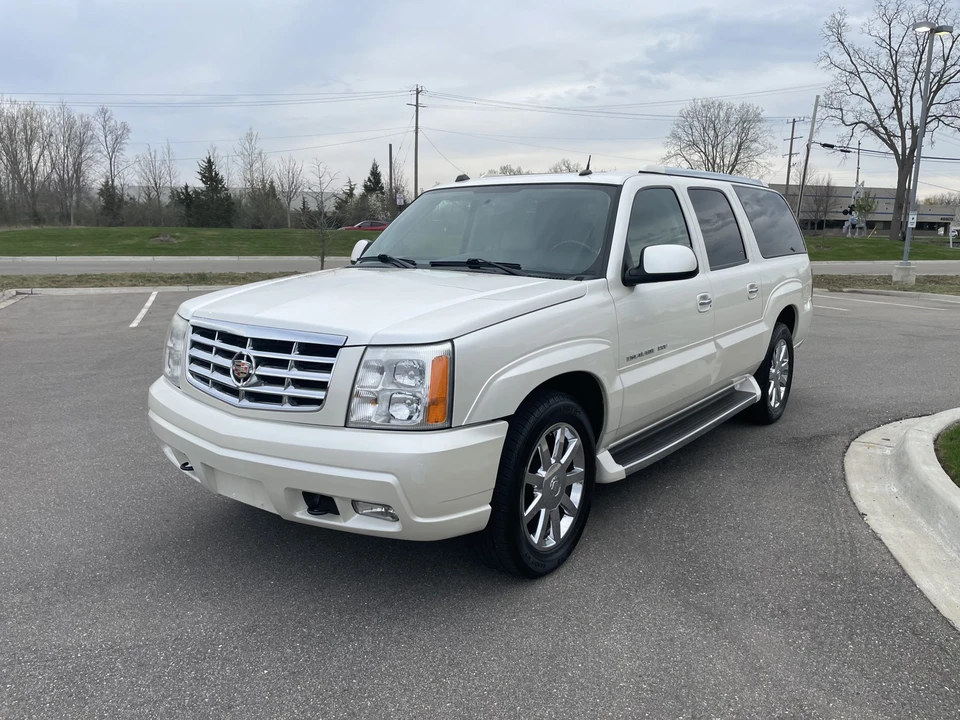 2005 Cadillac Escalade & EXT 2nd Gen - Image 4 of 31