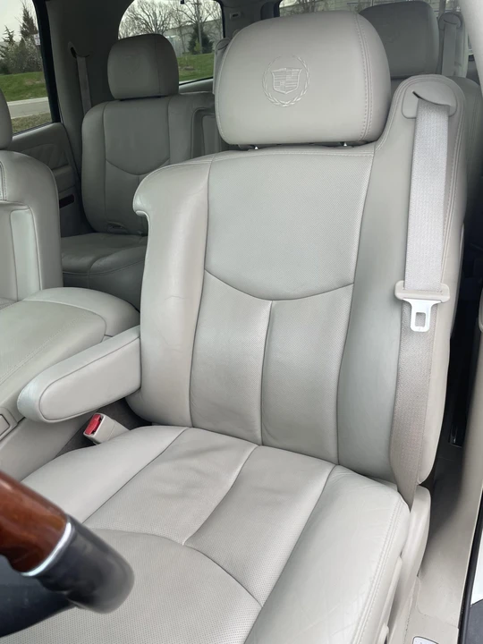 2005 Cadillac Escalade & EXT 2nd Gen - Image 30 of 31