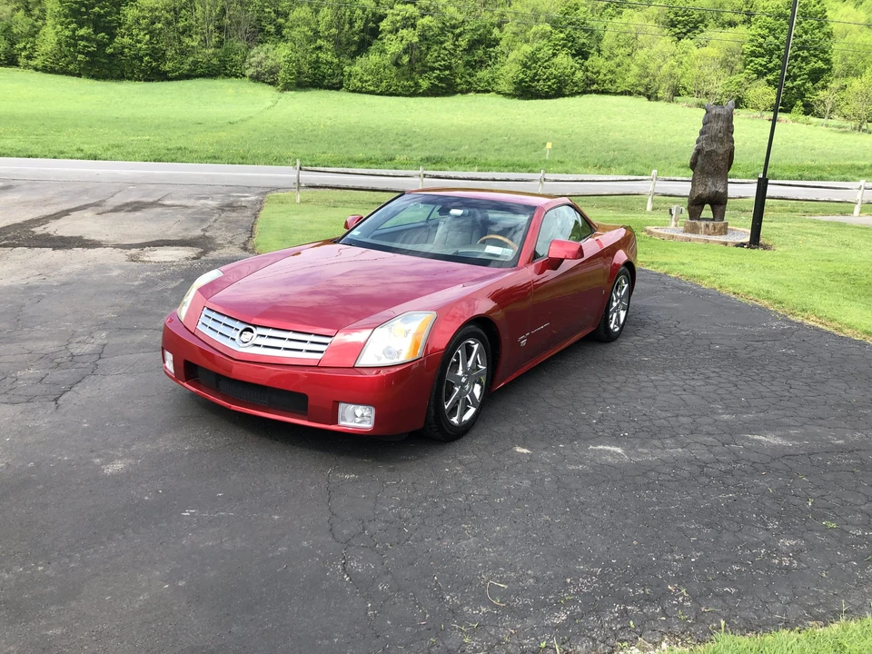 2005 Cadillac XLR - Image 18 of 31