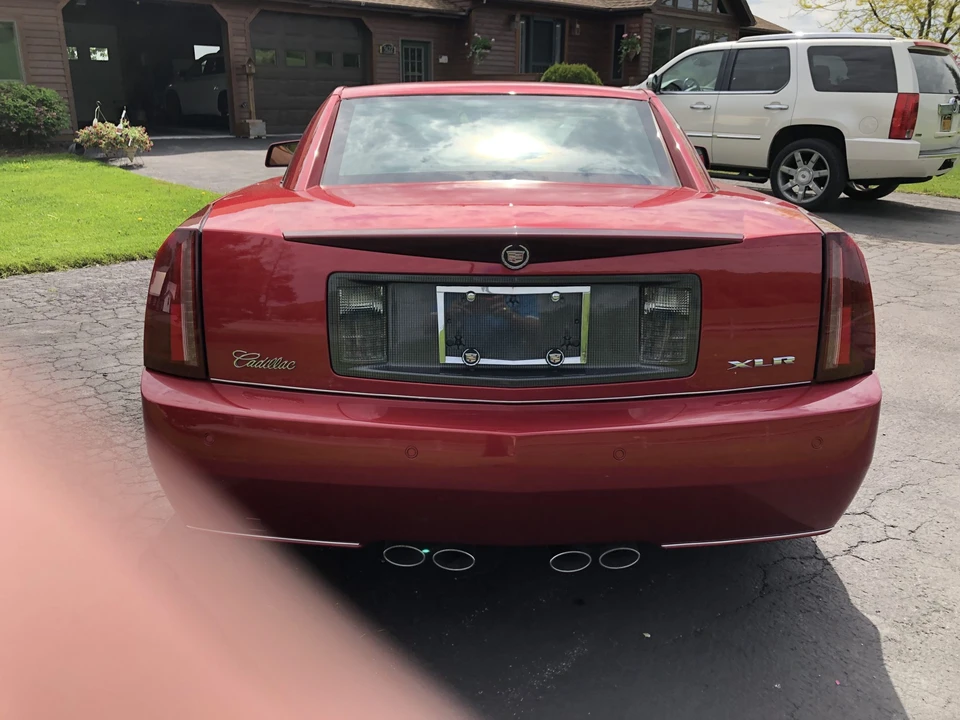 2005 Cadillac XLR - Image 22 of 31
