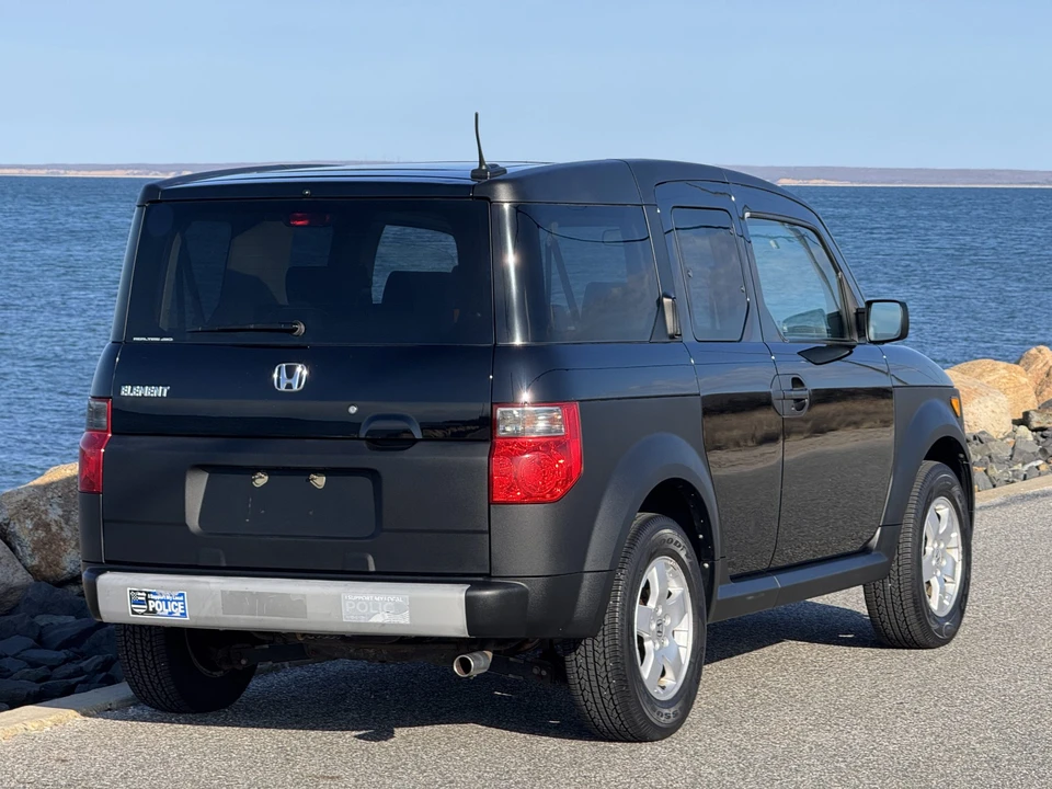 2005 Honda Element - Image 27 of 31
