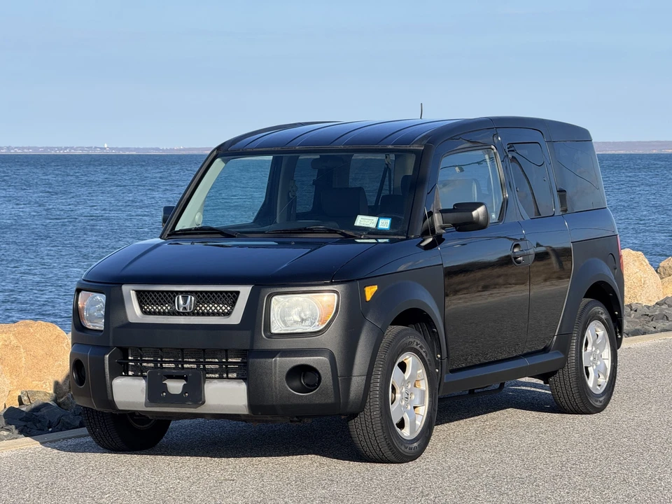 2005 Honda Element - Image 15 of 31