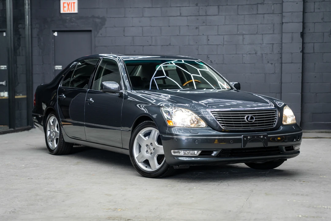 2005 Lexus LS 3rd Gen - Image 13 of 31