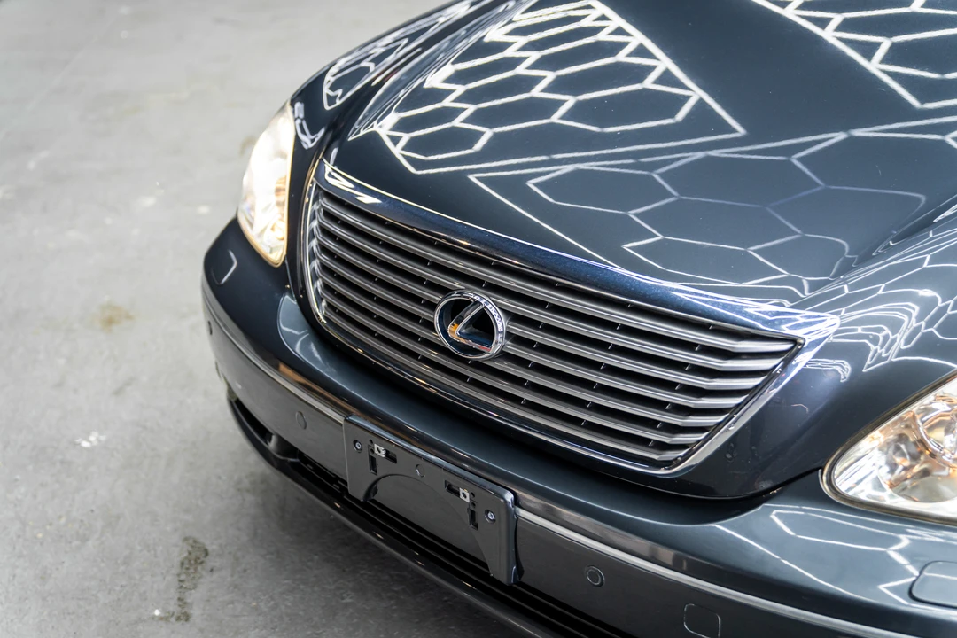 2005 Lexus LS 3rd Gen - Image 15 of 31