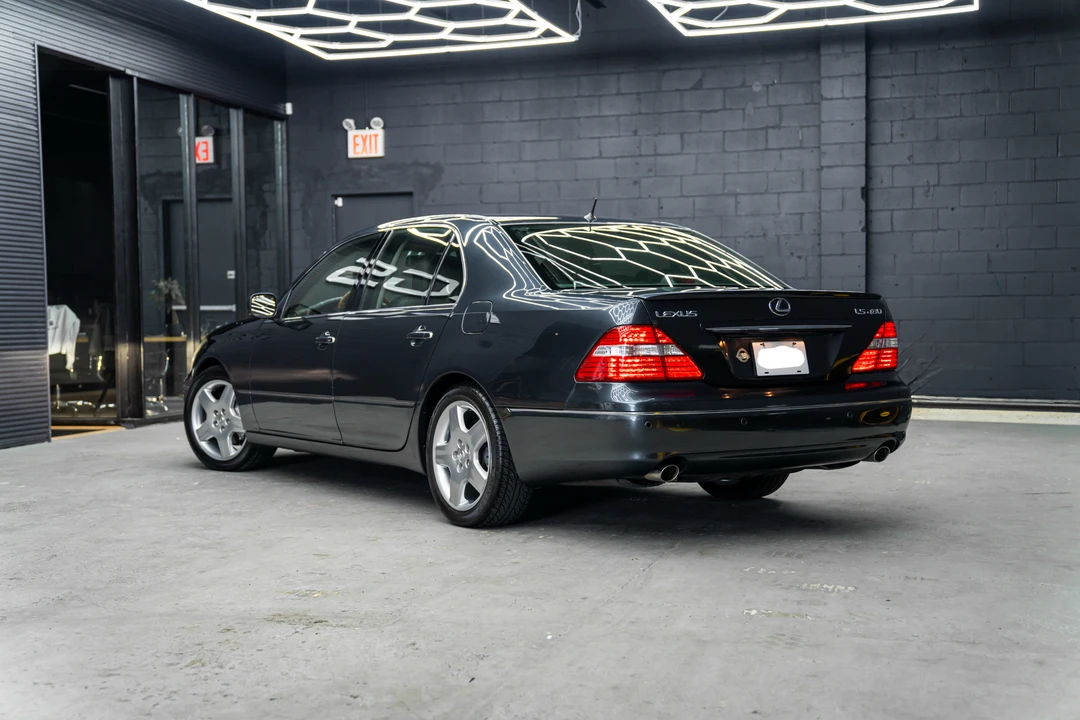 2005 Lexus LS 3rd Gen - Image 6 of 31