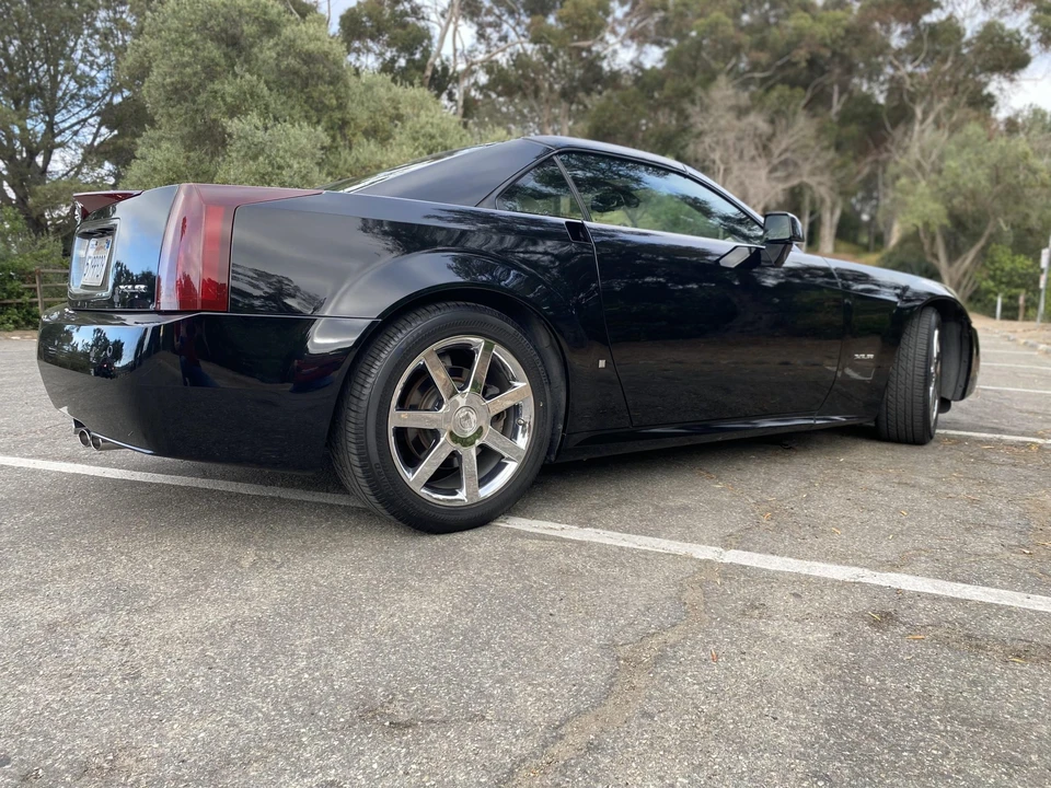 2006 Cadillac XLR - Image 11 of 31