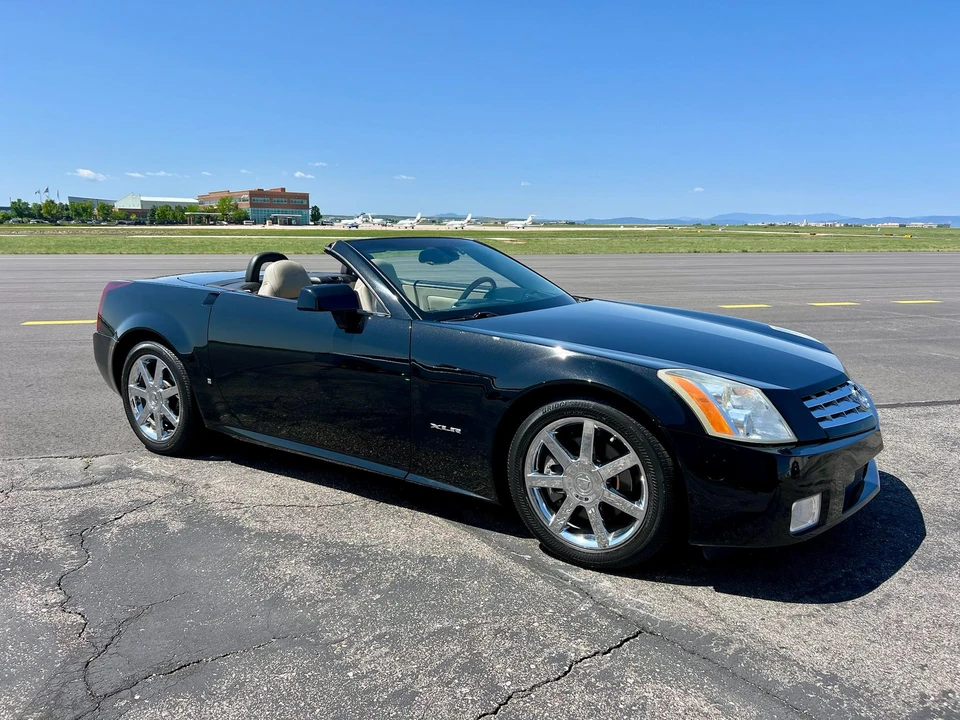 2006 Cadillac XLR - Image 11 of 31