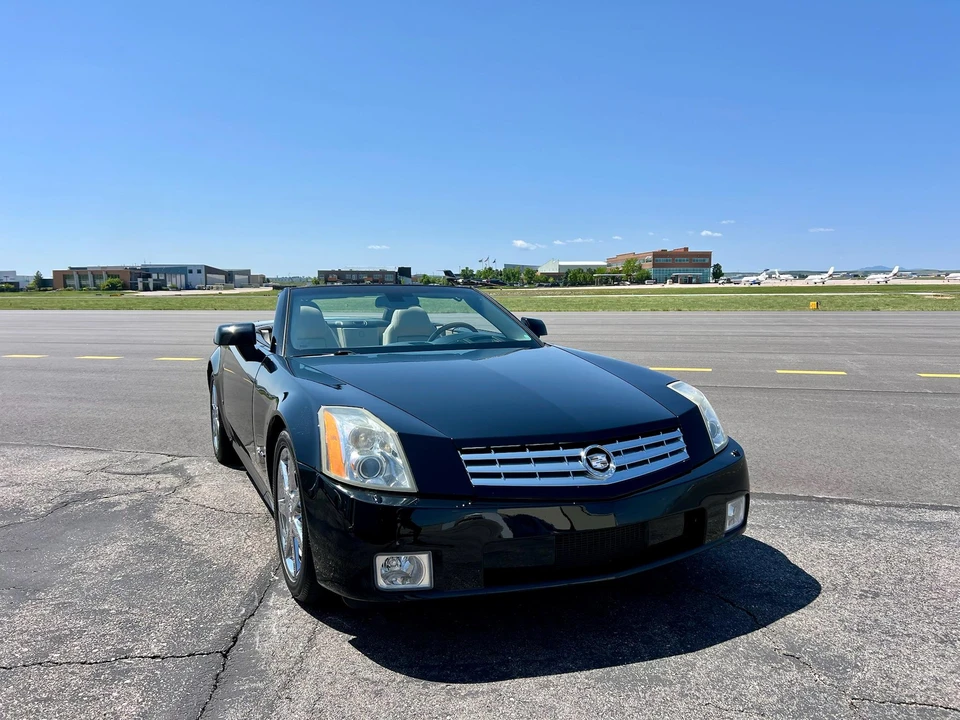 2006 Cadillac XLR - Image 6 of 31