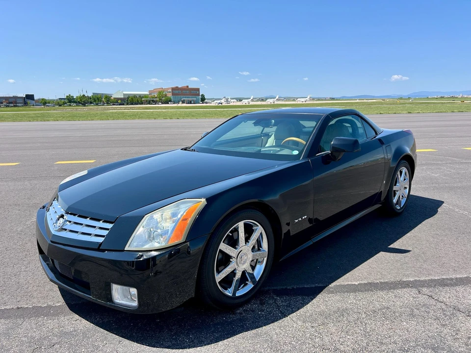 2006 Cadillac XLR - Image 17 of 31